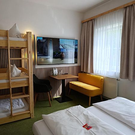 Familienhotel Nahe Der Therme 에르딩 외부 사진