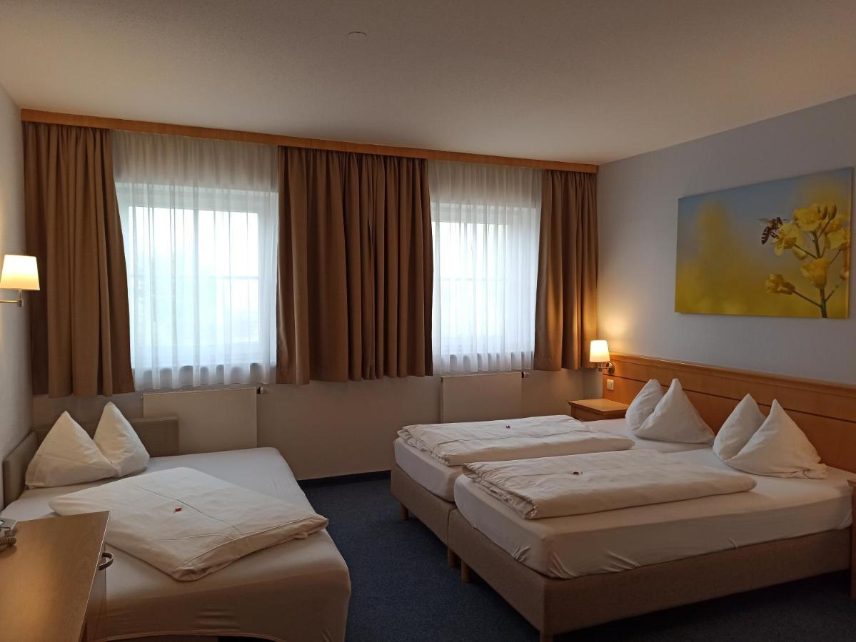 Familienhotel Nahe Der Therme 에르딩 외부 사진
