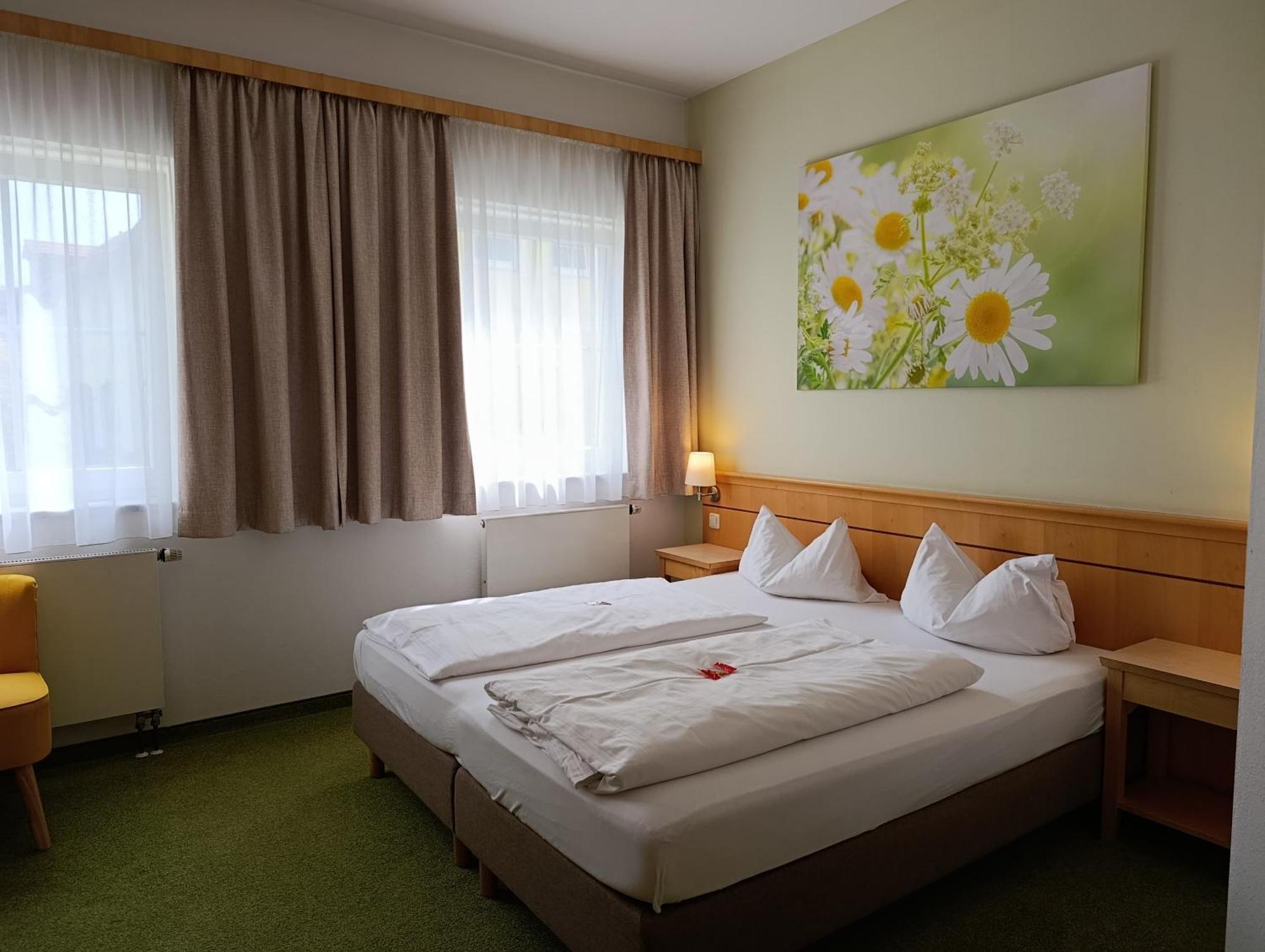 Familienhotel Nahe Der Therme 에르딩 외부 사진