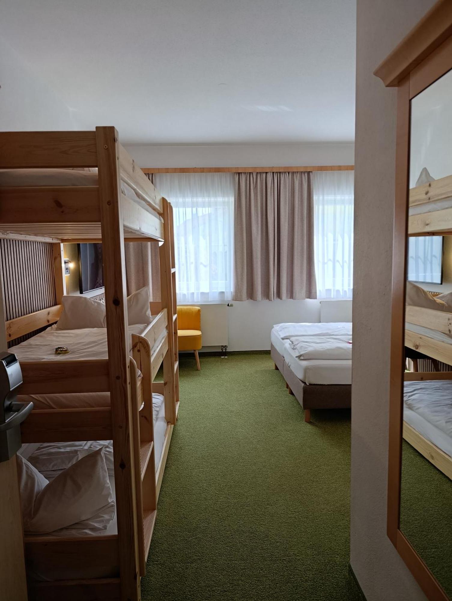 Familienhotel Nahe Der Therme 에르딩 외부 사진