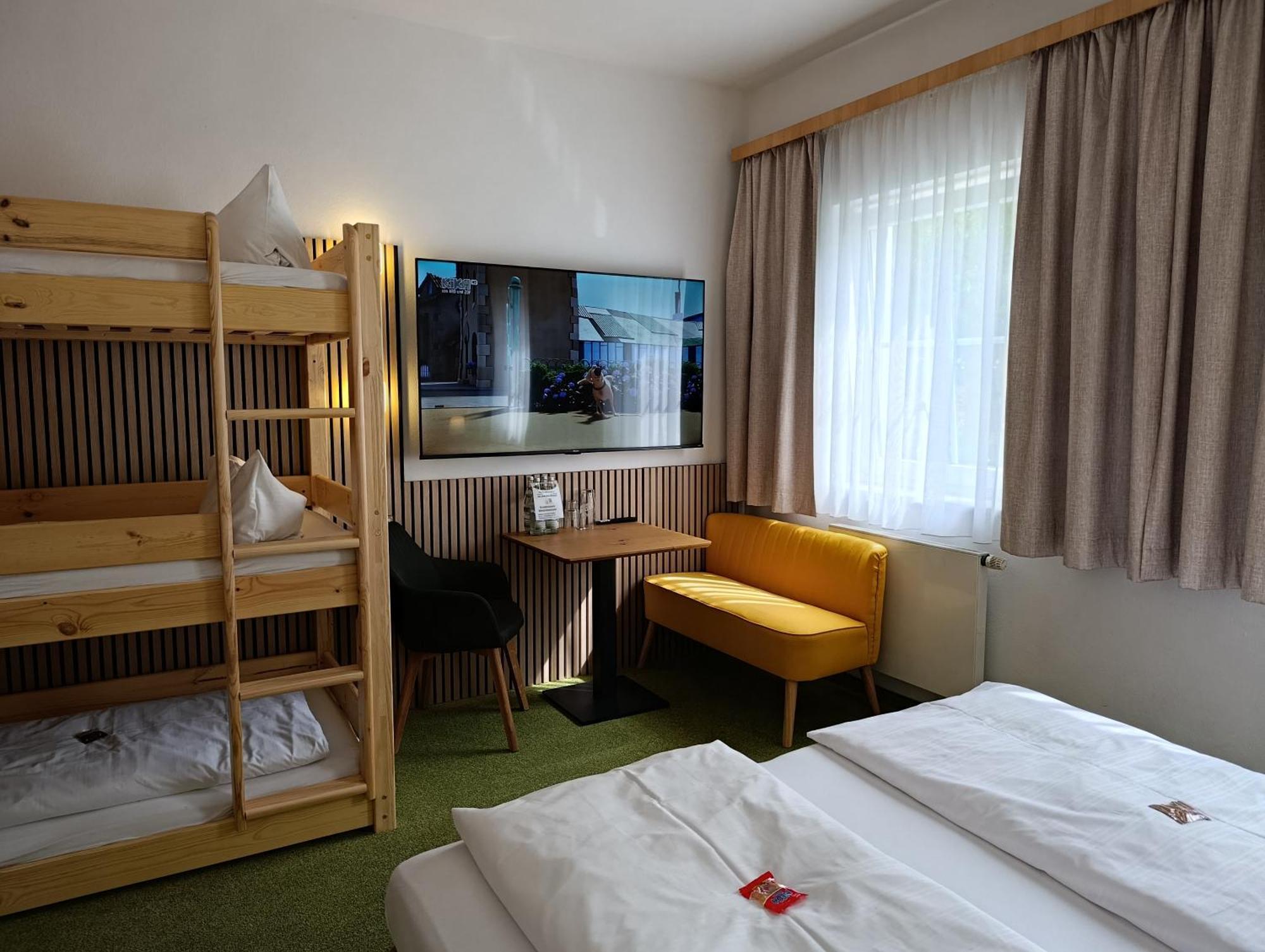 Familienhotel Nahe Der Therme 에르딩 외부 사진